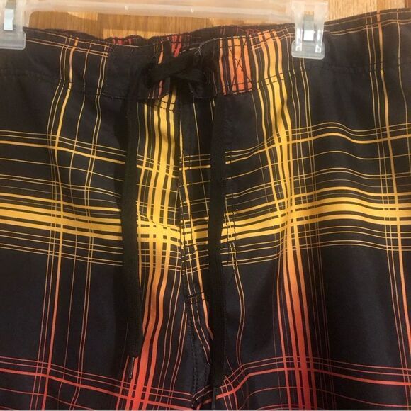 OP Men’s Size LG 36-38 Rich Black Self Adjust Fly Closure Swim Trunks - Picture 2 of 11